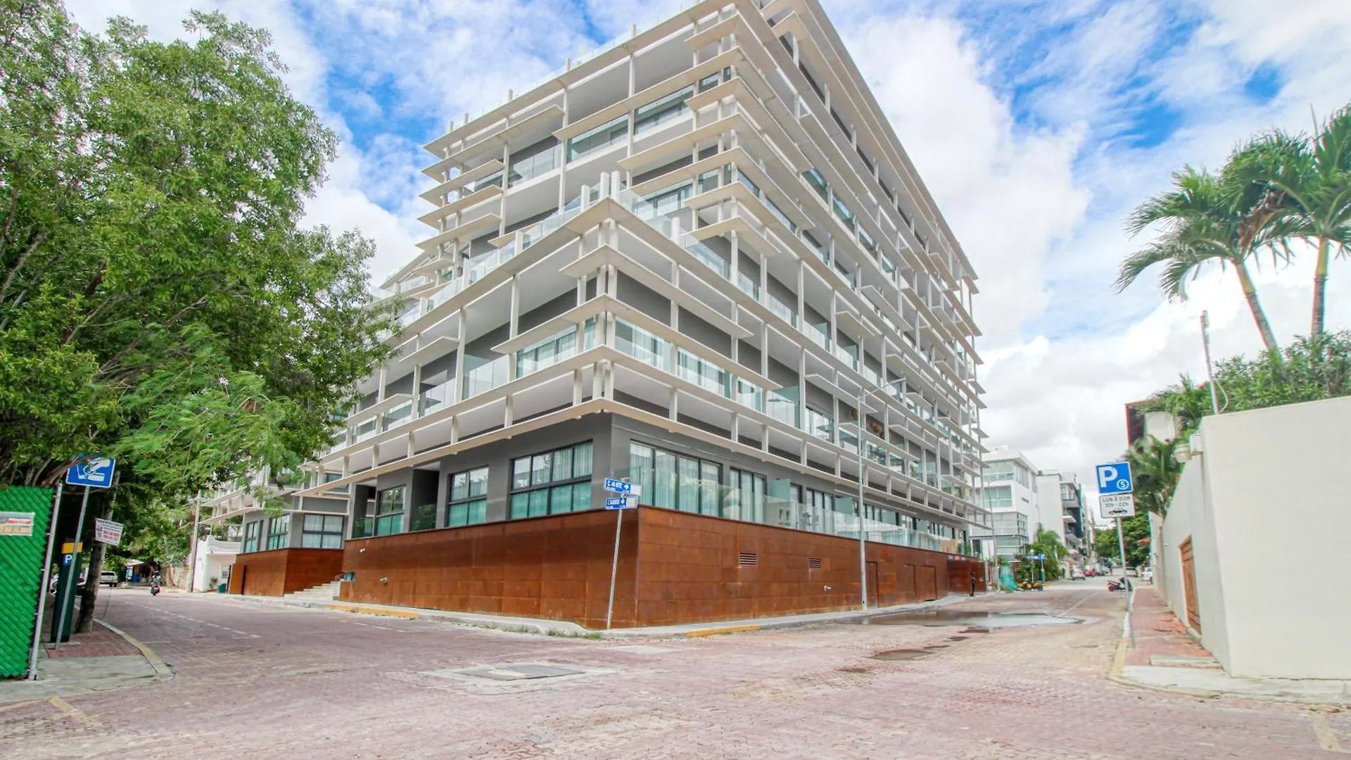 Golden Wave Escape Apartment Playa del Carmen