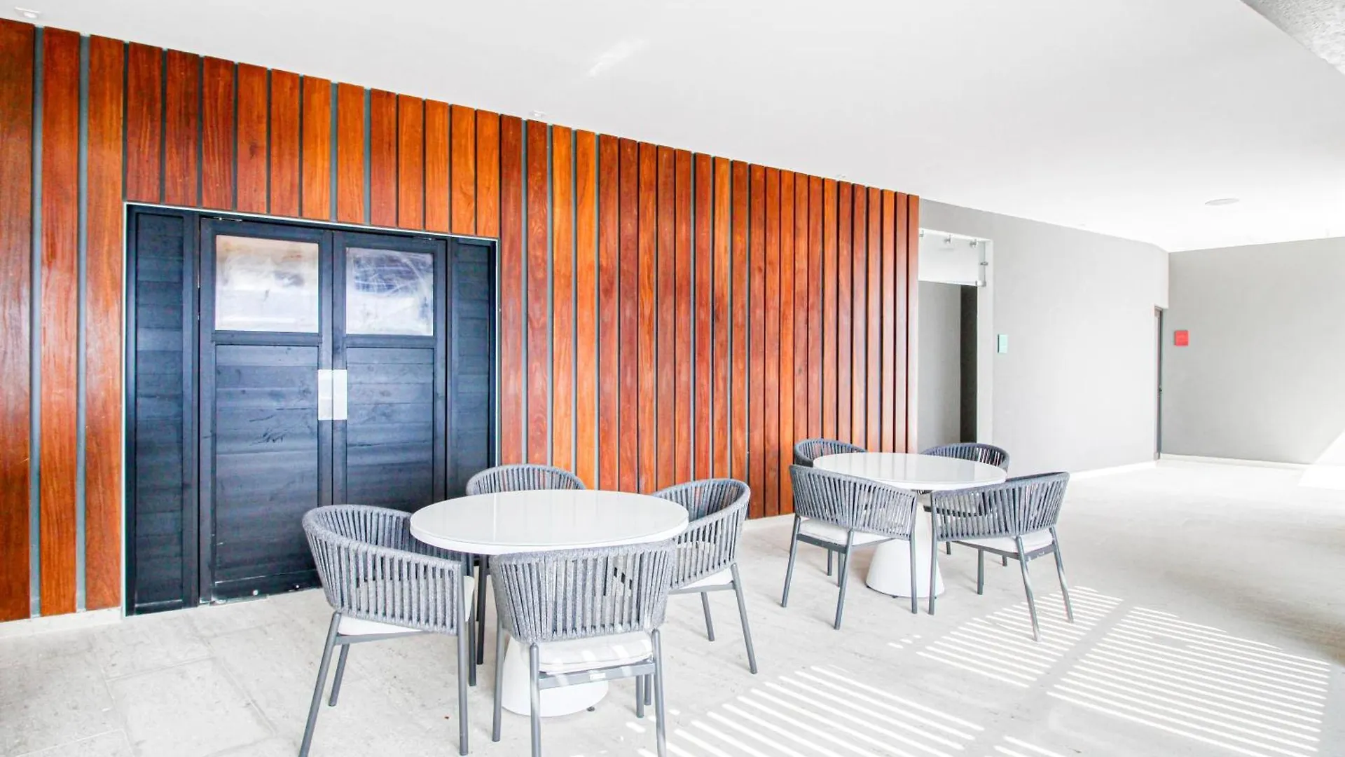 Golden Wave Escape Apartment Playa del Carmen